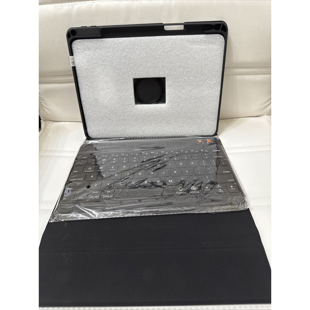 Wireless Keyboard Case - Picture 3 of 5